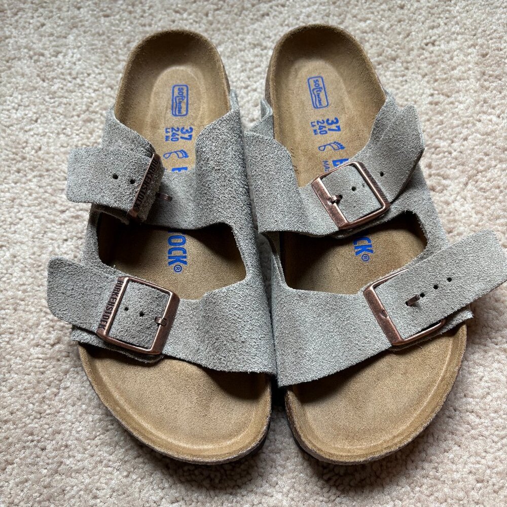 BRAND NEW Birkenstock - Arizona Soft Footbed